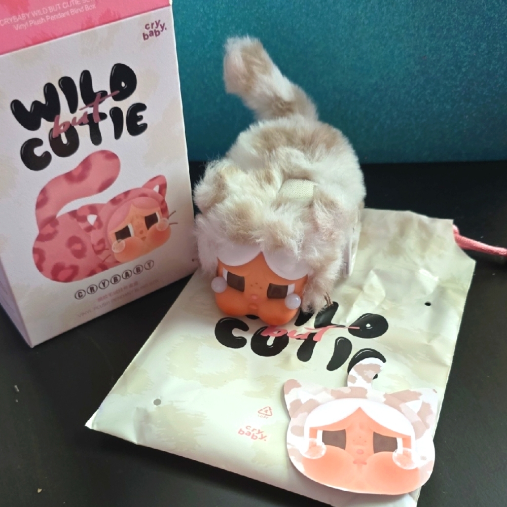 Pop Mart Vanilla Cutie Cry Baby